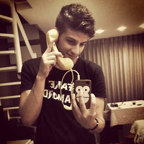 A minha hora vai chegar , juntos ate o fim e nada pode me parar meu sonho sei que vou realizar. @ChayLeao