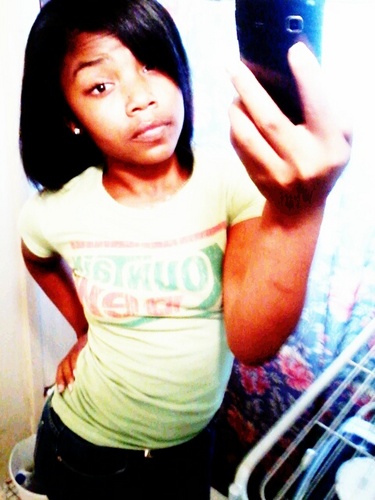 -iGot Love For Everything That Got Love For ME(: #TeamHoward #TeamIDGAF #TeamFckDrama #TeamWilliams #TeamWinning FOLLOW ME Tho!