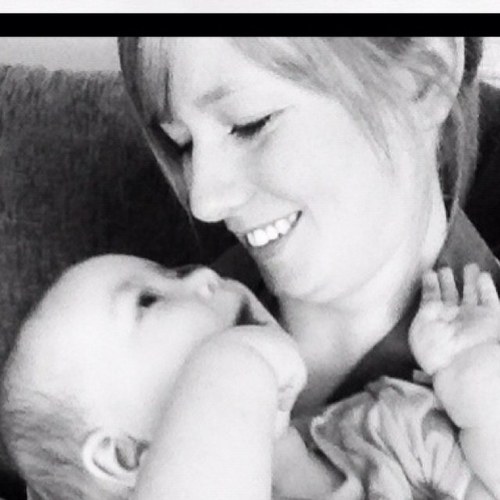 sara0887's profile picture. Nothing more important in life than family!