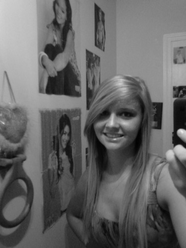 Amandaboo16's profile picture. 