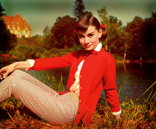 Live Leopard, Love Polka Dots, Checkers, Gingham, Stripes, Ocean, Surf, Music, Family, Love and Laughter etc. etc.- XOXO