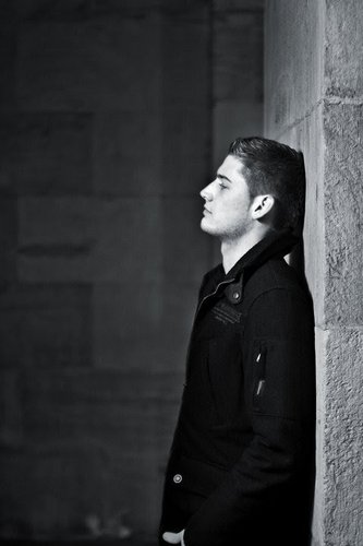 Dhruv_Narayanan's profile picture. 19 yr old,xtremely moody,cricket freak, loving, caring, emotional, friendly, patriot, - proud indian!