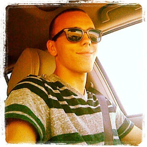 Proud Future Cavalry Scout (19D) in the United States Army. I love my life and those who contribute to it :)