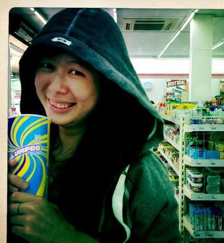 retatwit85's profile picture. Love JESUS