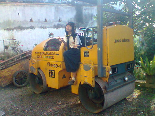 Twinkle_blink's profile picture. Selalu sayang MOM, DAD and Kak Ruru MY ELDER SISTA :)