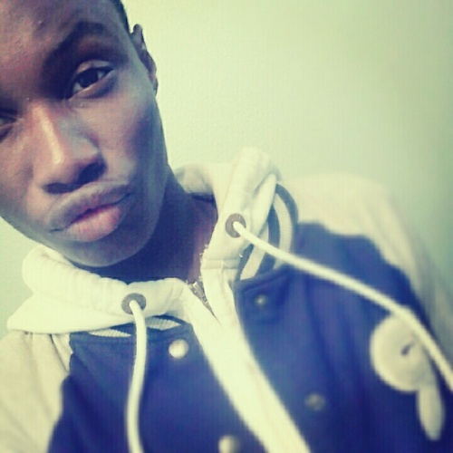 18 Year Old Photographer / Model / Dancer ™ I Have GREAT Dreams To Achive , Enjoy My Journey :) - Follow Me On Instagram: deandree_monroe && iLOVE David :-*