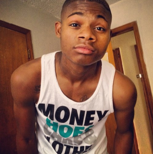 DonnieeeBravo's profile picture. 