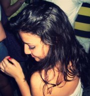 _alescaprado's profile picture. Geminiana, 18, filha de Deus, forte, saudável, feliz e satisfeita!