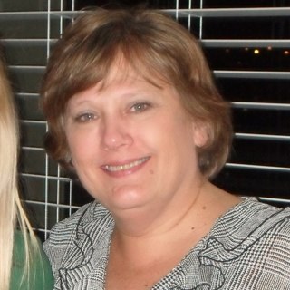 amylewz's profile picture. wife-mom-christian-bleedsblue