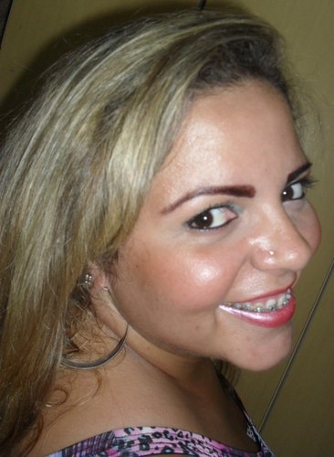 NEM MELHOR,NEM PIOR...APENAS EU! 
                     

Viver por viver..é para os comuns;Eu faço história...E você???