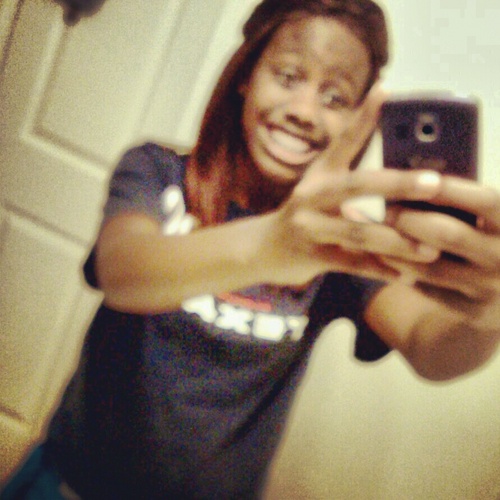 I ' M Class Of 2016,'Ehhh Hoess Can GTFO; But You Can Follow Mee & Ill Followw Baqck , ! ( : ,Ehh, Follow My Bf' @TheronMaurice25 ; , I Lovee That Kidd ( ; ,