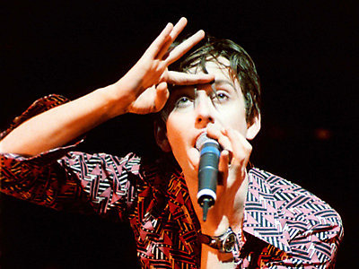 britpop_bob's profile picture. Regular guy in my early twenties, expect music and football talk... here stalking celebs and like minded peeps! I'll follow back!