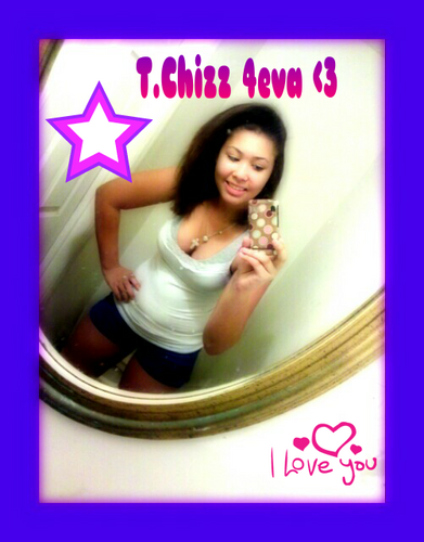 I'm tall & tann. fav color is red. love my friends & family. have 3 sisters & 1 bro .. love them to death .but if ya wana kno more dm me (;