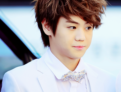 YoseobYung's profile picture. ผมโยซอบบี้ main voice วง B2$T ผมน่ารักคุณก็รู้ใช่มั้ยหละ คิคิ *วิ้งค์* ฟอลผมสิแล้วคุณจะมีความสุข