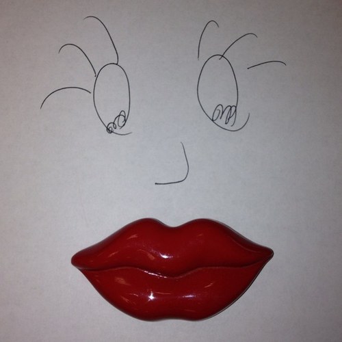 vickihs's profile picture. executive asst in banking, mother, wife, sister, daughter, friend.