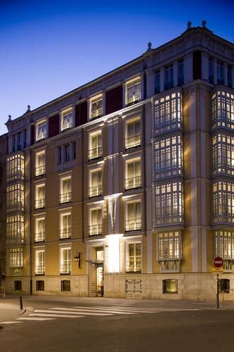 Bienvenidos al Hotel Boutique Gareus de Valladolid. En el centro de la capital de Castilla y León te ofrecemos una experiencia única en tu próxima visita.