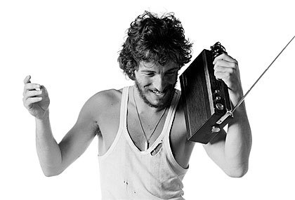 RosesBruce's profile picture. A Bruce Springsteen Substack. It's free!