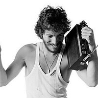 Roses in the Rain (@rosesbruce) 's Twitter Profile