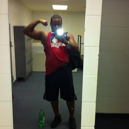 ProjectV3nom's profile picture. 