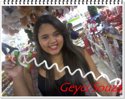 Uma menina q nn liga pro q os outros fala... Q sabe mais segue aii...