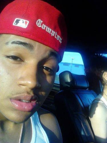 Im_TexasRaised's profile picture. Mention A Nigga Lol I'll Respond Fasho ! http://t.co/TRKQ6hRPaS