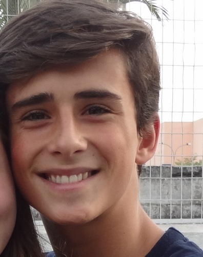 Ator e feliz! =) . Não existe um caminho para a felicidade. A felicidade é o caminho.