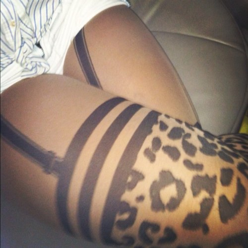 B_EYE_TEA_SI_H's profile picture. CAPTIVATING........LOOKING FOR THE LIGHTS.. FUCK THE CAMERA.. I'M THE ACTION... -@AntiAlumni