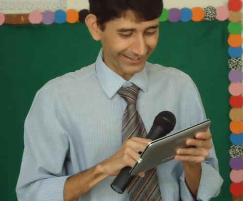 Profissional em Marketing de Rede, atuando desde 1995, sou comunicativo, bem humorado e gosto muito  de ganhar dinheiro junto àqueles que trabalham comigo.