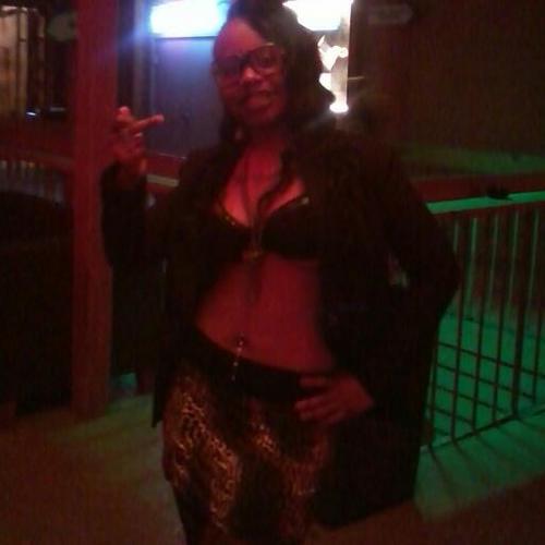 Mz_FukYaFeelins's profile picture. Da GAME iz ma WIFE & dats MA REASON homie……Da STREETZ FUKIN EVERYBODII so iont CARE if she CHEATIN on ME#TEAM.4EVA.DO.ME