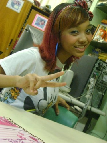 Eu sou uma pessoa cimpática amiga com que meresce,tenho 14 anos nas costas,gosto de musicas como Rock e Restart..!! E se quizer saber mais ! Segui e descubra !!
