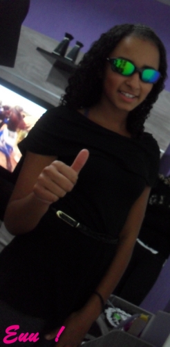 {20.03.1998},carinhosa ,apaixonada, extrovertida,14 anos de vidinha e palmerense sempre... Quer saber mais me segue!