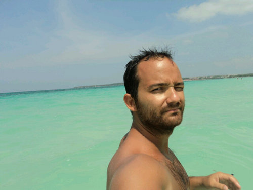 milomulot's profile picture. Si lo ven al golondrina ruiz llamenme le debo 40 pesos.