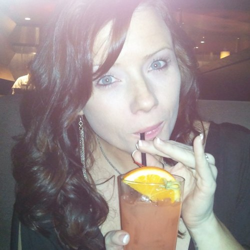 lovekeena17's profile picture. 