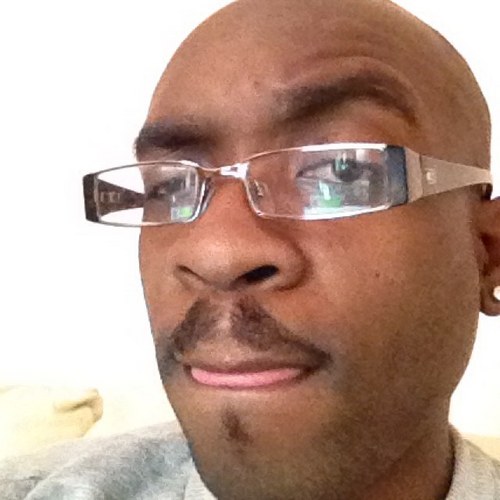 seanlewis2711's profile picture. 