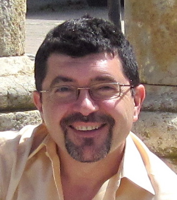 Periodista. Redactor Jefe de la Revista Española de Defensa (RED)