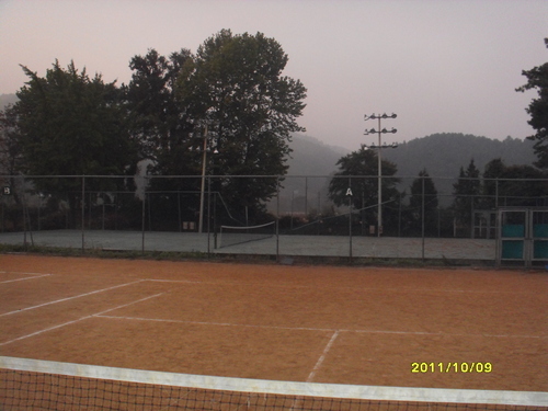 dongbuk1970's profile picture. 뭔가?  뭔가를 이루기 위해 부단히 노력 하는 야심가 !!!