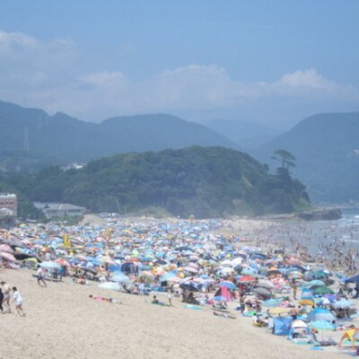 伊豆白浜 下田市海水浴の遊泳情報 ８月８日 ９時現在 白浜中央海水浴場 遊泳注意 白浜大浜海水浴場 遊泳注意 外浦海水浴場 遊泳可 九十浜海水浴場 遊泳可 鍋田浜海水浴場 遊泳可 多々戸浜海水浴場 遊泳注意 入田浜海水浴場 遊泳注意 吉佐美大浜海水浴場 遊泳