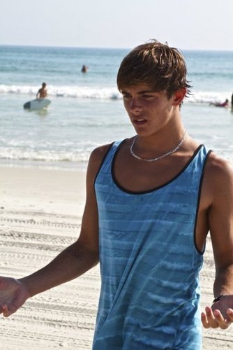 LosOjosMarrones's profile picture. 