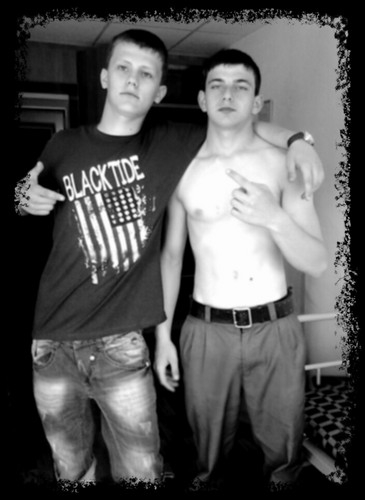 Igorek_Z_'s profile picture. Люблю общаться)) занимаюсь волейболом и немного футболом))