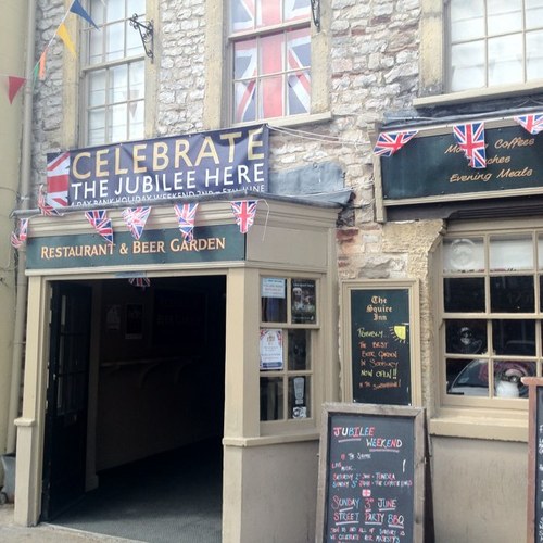 Squiresodbury's profile picture. A 17th century coaching house situated at the foot of the Cotswolds in the market town of Chipping Sodbury.