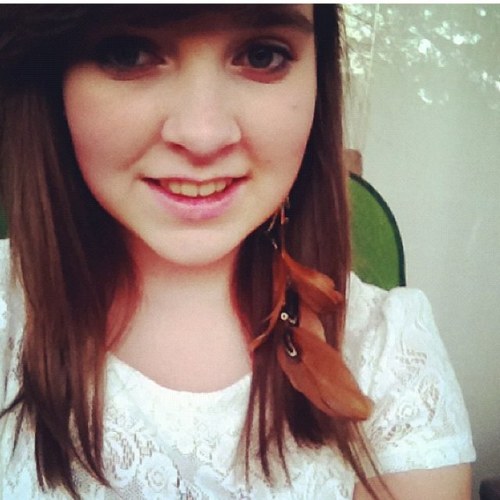 ProudToBeGleek's profile picture. Just another crazy teenage girl who's obsessed with Glee and its amazing cast. :)