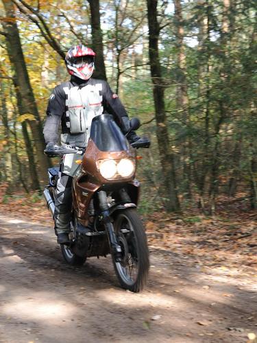 PHARAOBIKE De specialist voor motorservice & equipment voor WEG- en ALLROADMOTOREN !.