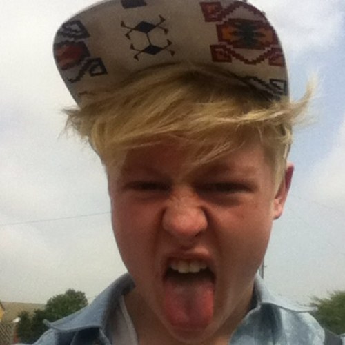 heytherekiddo_'s profile picture. this one time at band camp i shoved a flute up my pussy