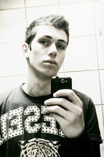 fernandesleovip's profile picture. Crazy!