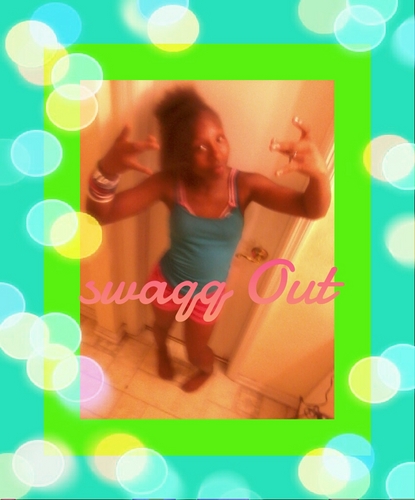 i luv to plai around wit friend luv mi fam lik 2 tweet dum thngs fun to hang around wit lik 2 say wrd on dat -3.14.and be mi lol 4real doe on dat dope gurl swaq