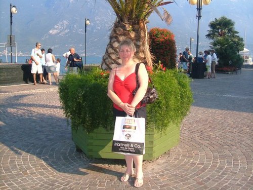 karenwilliams_5's profile picture. Currently living in Pontyclun.  Love most types of music (play/teach piano), travelling, theatre and very keen rugby fan.  Passionate about animal welfare.