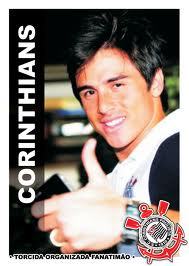 Sou uma fã dedicada ao Willian ex jogador do Corinthians... Feito: 19/10/2011