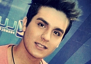 Se for preciso ignore pessoas, passe por cima, dê a volta, brigue, mas nunca, em ocasião nenhuma desista dos teus sonhos !  Pra sempre com você @LuanSantana