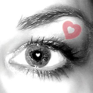 I ♡ photography: portraits, macros, stills, weddings, reportage, stage/music (reggae) and design! ♡ My alias is GermaicanLady ♡