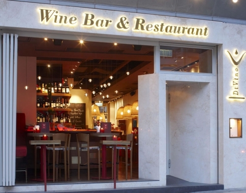 DiVino Wine Bar & Restaurant has the largest selection of “wines by the glass” of any independent wine bar in Hong Kong.